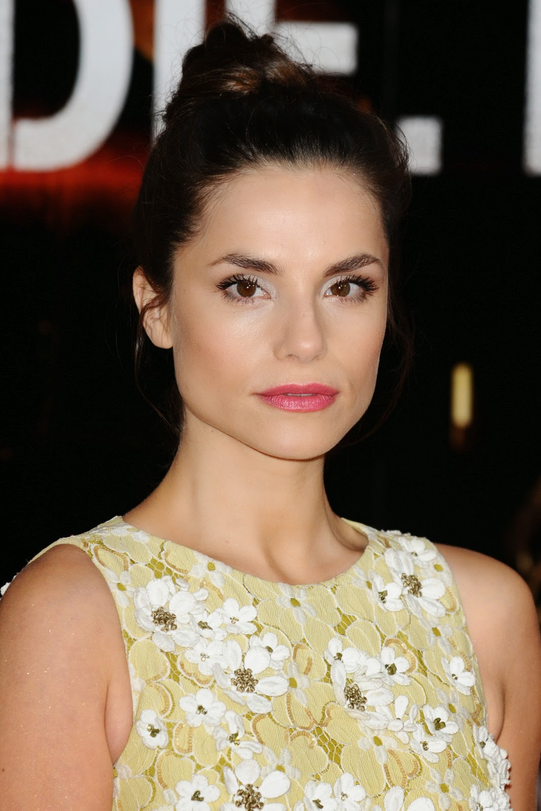 Шарлотта Райли легкое поведение